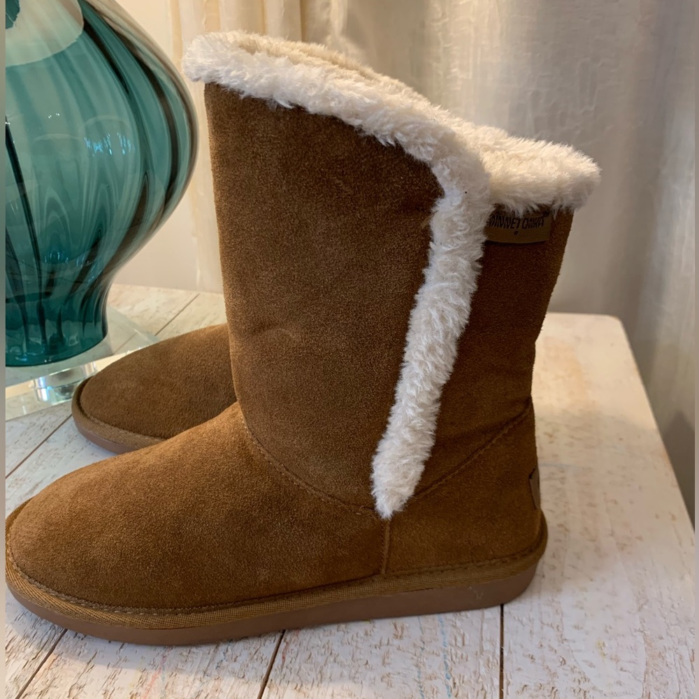 NEW, MINNETONKA winter warm boots , women size 8